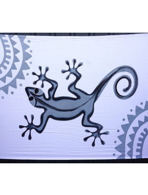 White Gecko Sarong Wraps For Sale